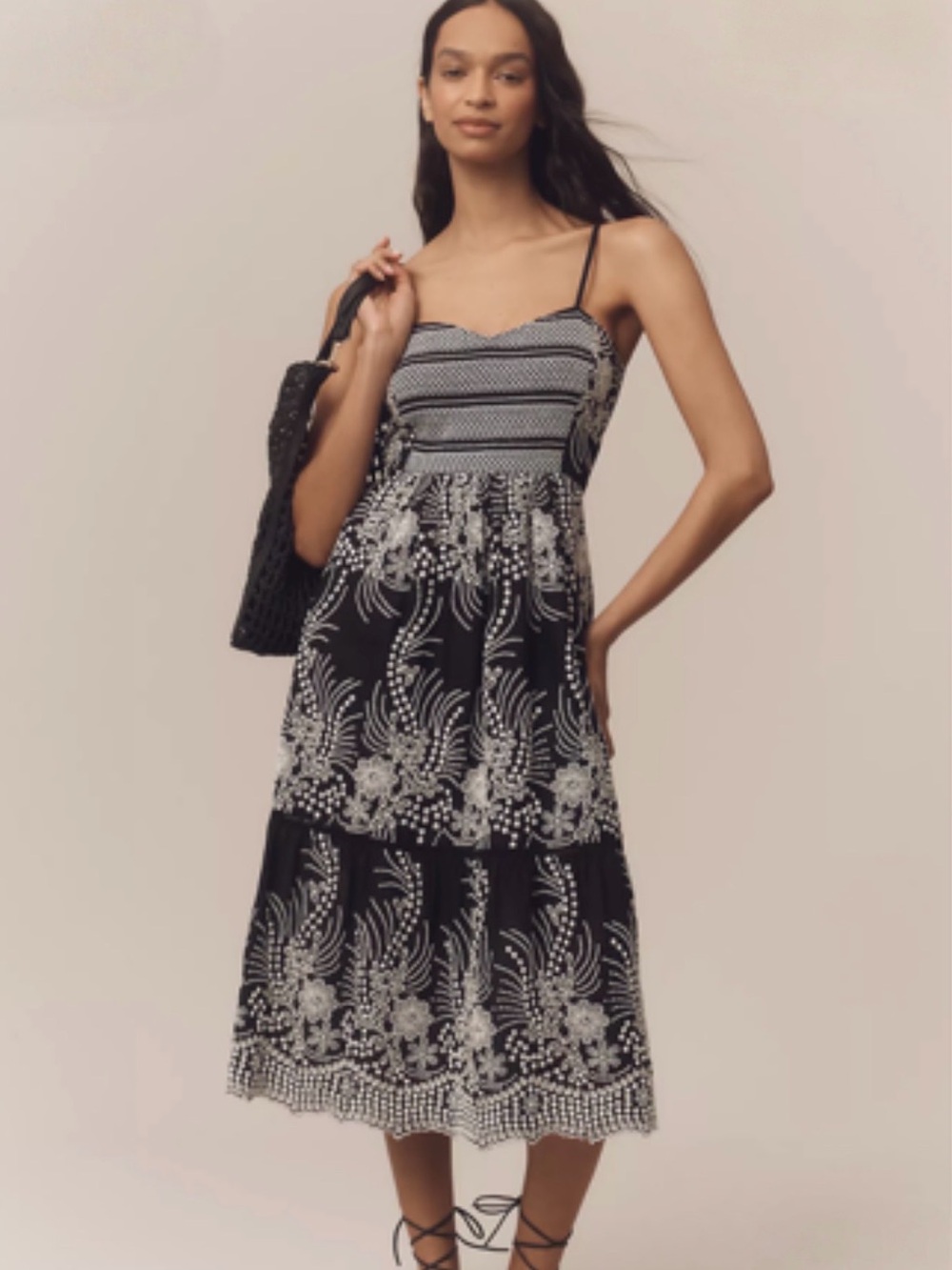 Anthropologie Sleeveless Sweetheart Embroided Tiered Midi Dress. Size Small